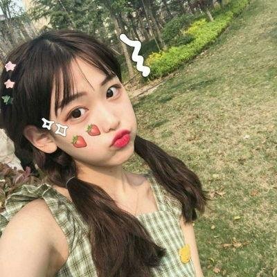 猫和粉茎 海报