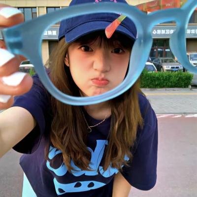 全世界最美的女孩 海报