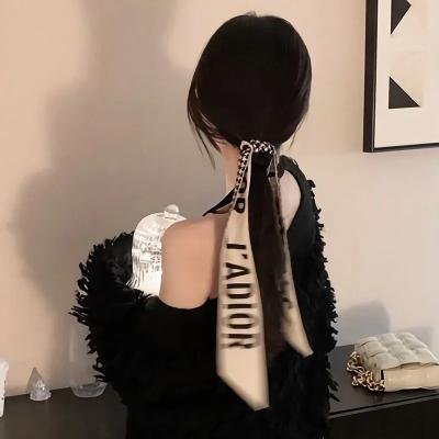 危机13小时 海报